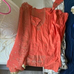 Pakistani Peach Shalwar Kameez M